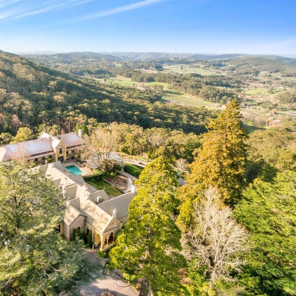 Mount Lofty House Estate Manor with Pool and View to Piccadilly Valley